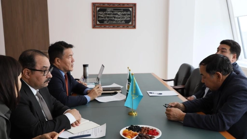 Meeting of the Chairman of the National Agrarian Science and Education Center and the Director General of the Islamic Organization for Food Security