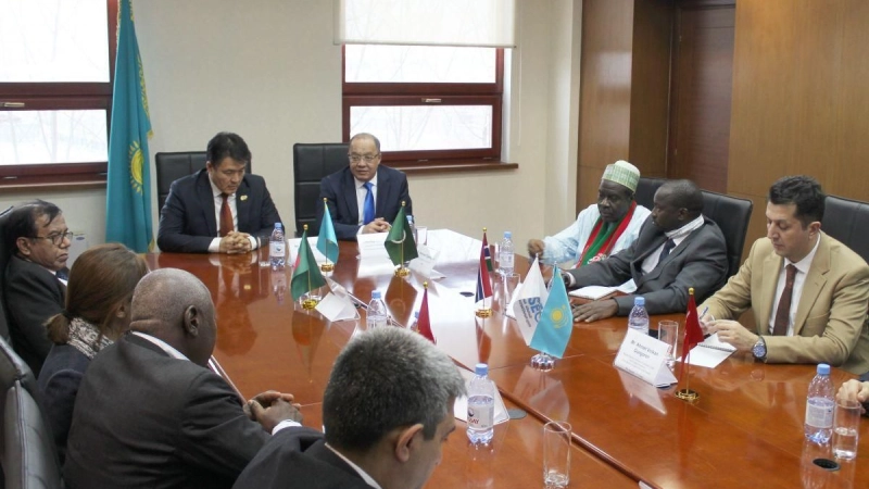 IOFS Executive Board Members introduce their projects to NASEC