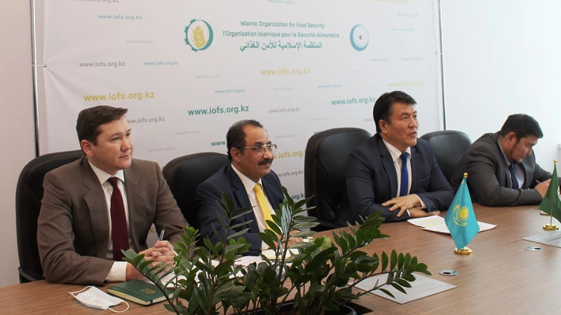 أطلعت المنظمة الاسلامية للامن الغذائي البنك الإسلامي للتنمية على أحدث التغييرات في برامجها الاستراتيجية