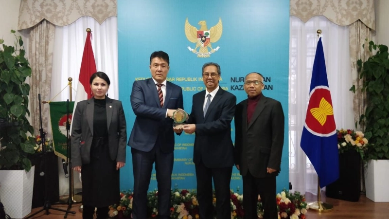 IOFS Director General meets Ambassador of Indonesia