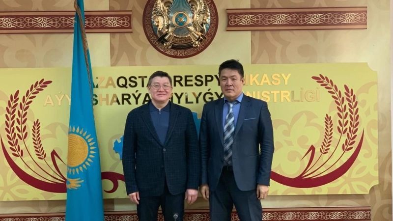 المدير العام يلتقي نائب وزير الزراعة في جمهورية كازاخستان