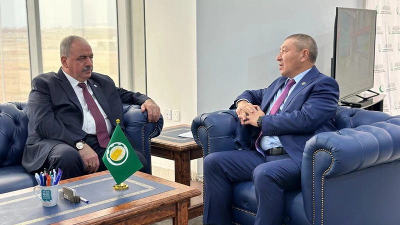 Le Directeur Général de l'IOFS tient une réunion avec le Secrétaire Général de l'Institut de normalisation et de métrologie pour les pays islamiques