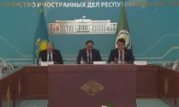 LE KAZAKHSTAN ÉTEND SA COOPÉRATION EN MATIÈRE D'INVESTISSEMENT