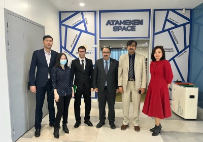 IOFS pays visit to Astana IT University
