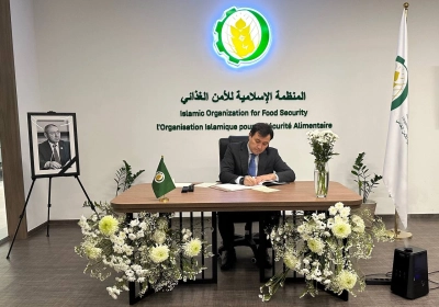 Le Vice-Ministre des Affaires Étrangères de la République du Kazakhstan Présente ses Condoléances pour le Feu Directeur Général de l'IOFS