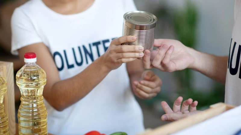 Help starving people of Afghanistan