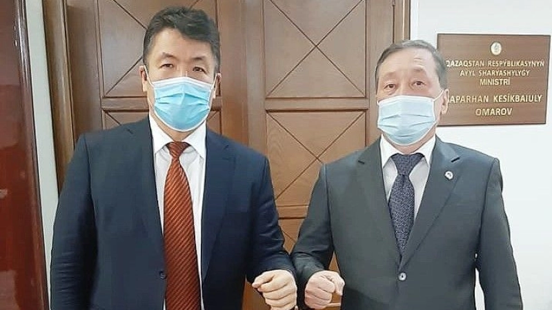 Director-General of IOFS meets the Minister of Agriculture of the Republic of Kazakhstan Saparkhan Omarov